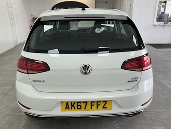 Used Volkswagen Golf 2017 for sale - 78501730: Photo