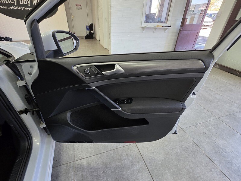 Used Volkswagen Golf 2019 for sale - 78107333: Photo 14