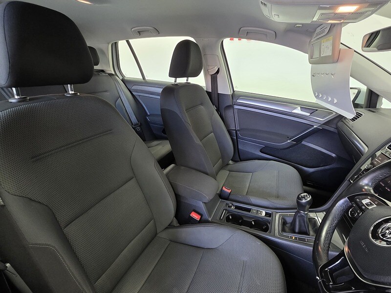 Used Volkswagen Golf 2019 for sale - 78107333: Photo 15