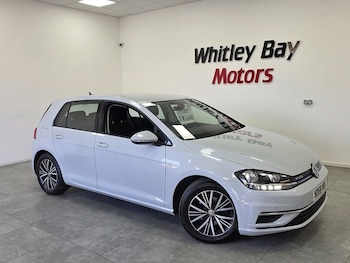 Used Volkswagen Golf 2019 for sale - 78107333: Photo