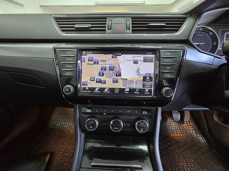 Used Skoda Superb 2016 for sale - 76542856: Photo 12