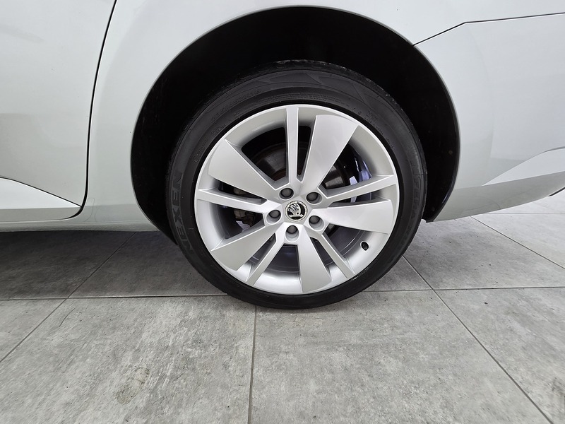 Used Skoda Superb 2016 for sale - 76542856: Photo 20