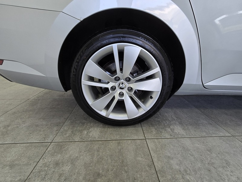 Used Skoda Superb 2016 for sale - 76542856: Photo 21