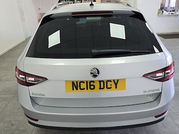 Used Skoda Superb 2016 for sale - 76542856: Photo