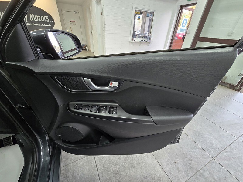 Used Hyundai KONA 2021 for sale - 76352993: Photo 14