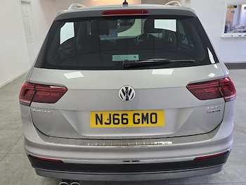 Used Volkswagen Tiguan 2016 for sale - 77154031: Photo