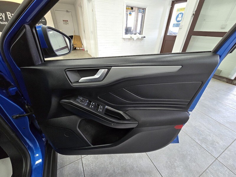 Used Ford Focus 2022 for sale - 77543655: Photo 14