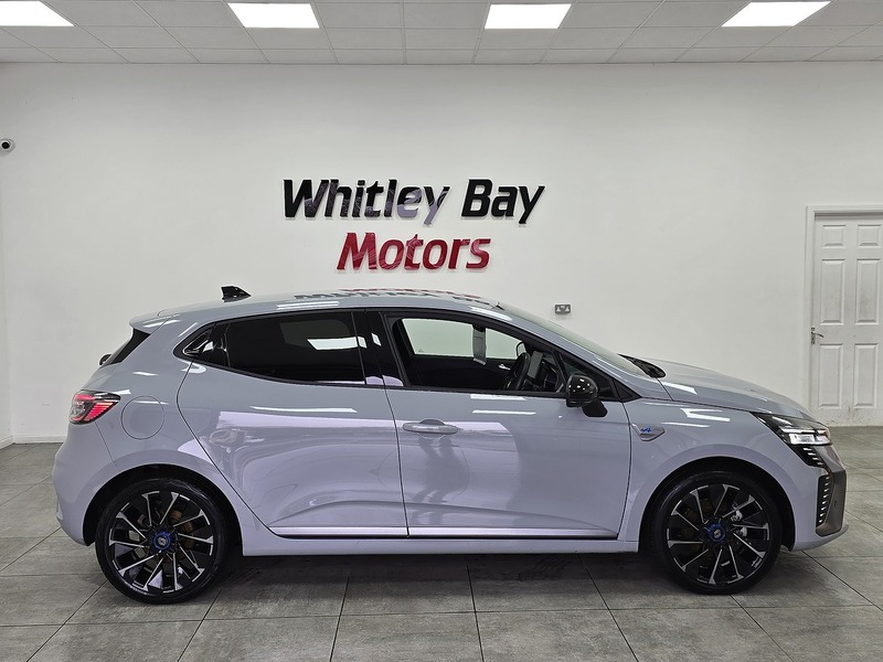 Used Renault Clio 2024 for sale - 77247320: Photo 2