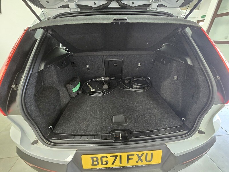 Used Volvo XC40 2021 for sale - 76982552: Photo 18