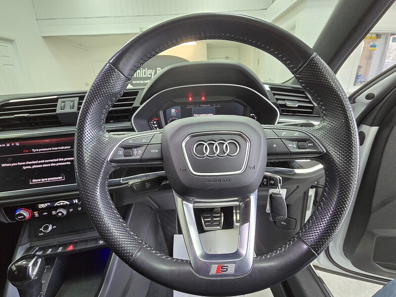 Used Audi Q3 2020 for sale - 76736451: Photo 9