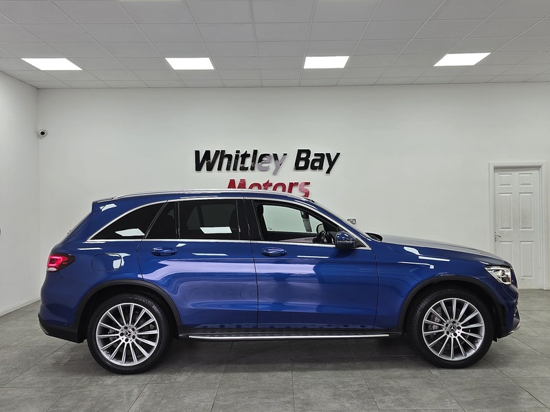 Used Mercedes-Benz GLC 2022 for sale - 76599947: Photo 2