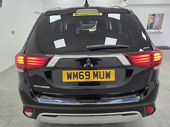 Used Mitsubishi Outlander 2020 for sale - 77318631: Photo