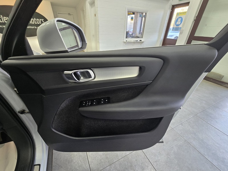 Used Volvo XC40 2021 for sale - 76982553: Photo 13