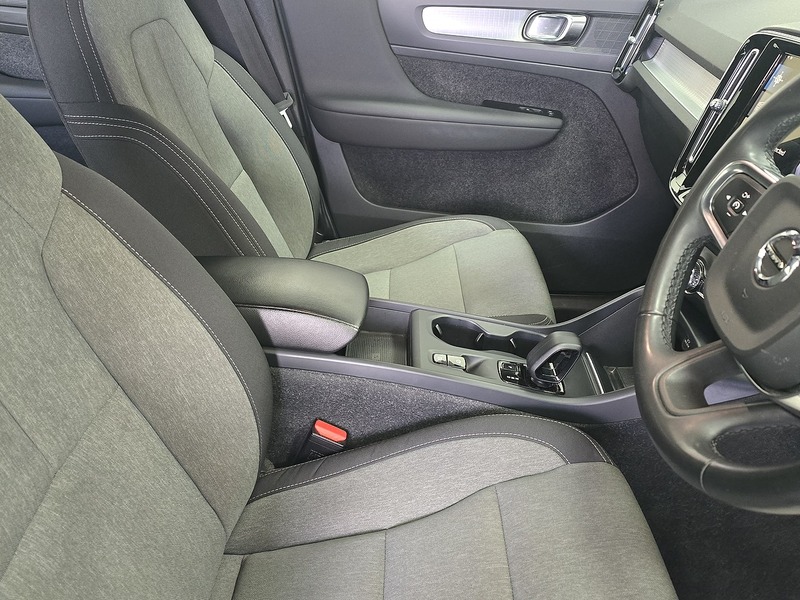 Used Volvo XC40 2021 for sale - 76982553: Photo 8