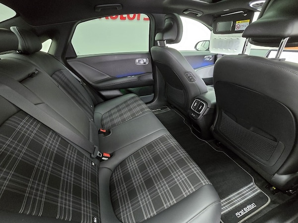 Used Hyundai IONIQ 6 2023 for sale - 75452934: Photo 18