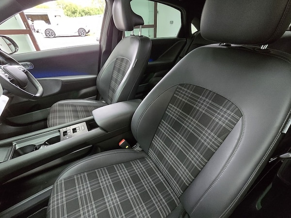Used Hyundai IONIQ 6 2023 for sale - 75452934: Photo 21