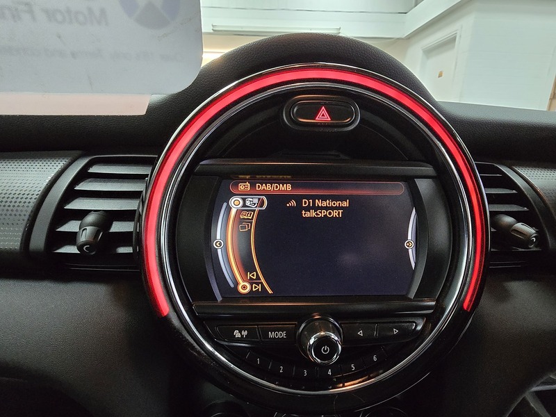 Used MINI Hatch 2018 for sale - 76352987: Photo 11