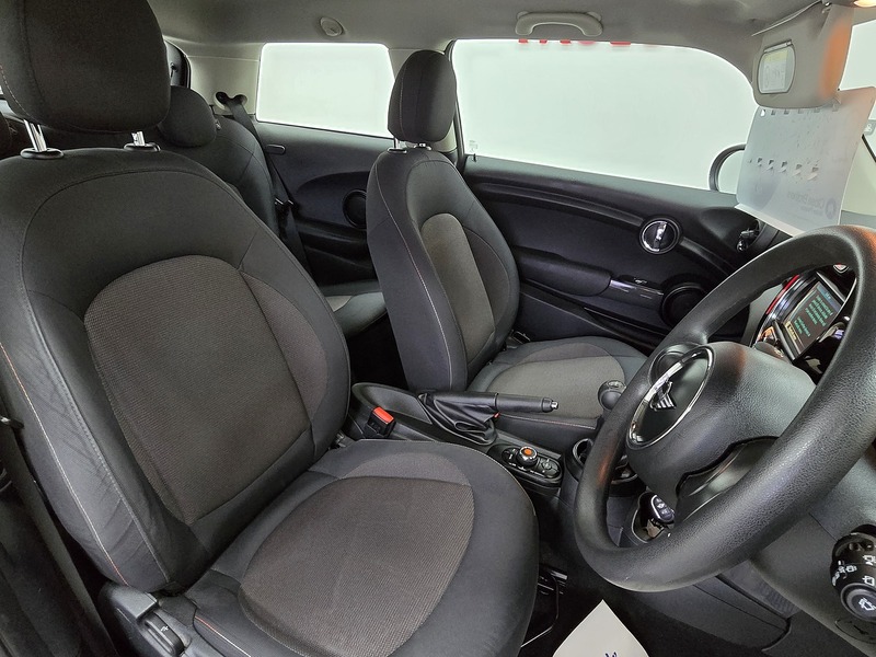 Used MINI Hatch 2018 for sale - 76352987: Photo 15