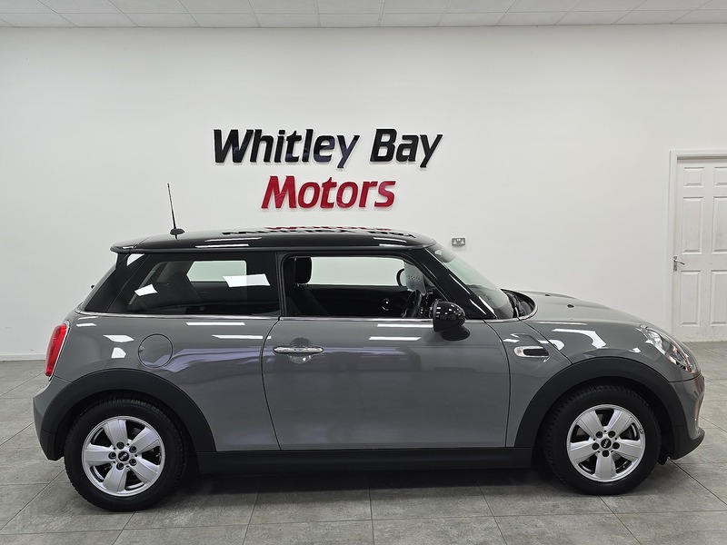 Used MINI Hatch 2018 for sale - 76352987: Photo 2