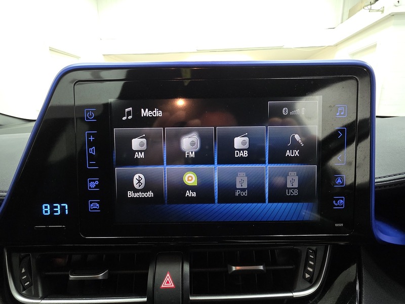 Used Toyota C-HR 2017 for sale - 77651154: Photo 10