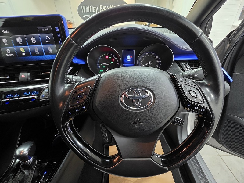 Used Toyota C-HR 2017 for sale - 77651154: Photo 12