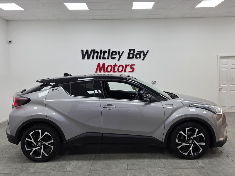 Used Toyota C-HR 2017 for sale - 77651154: Photo 2