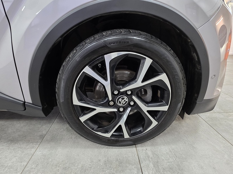 Used Toyota C-HR 2017 for sale - 77651154: Photo 24