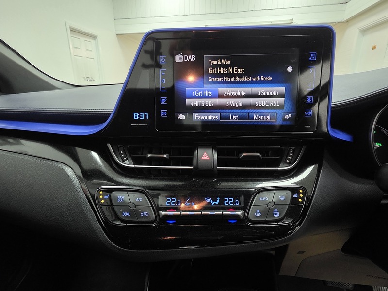 Used Toyota C-HR 2017 for sale - 77651154: Photo 8