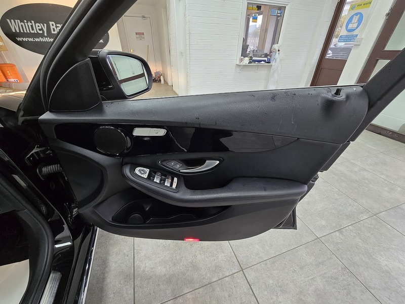 Used Mercedes-Benz C Class 2019 for sale - 76510324: Photo 14