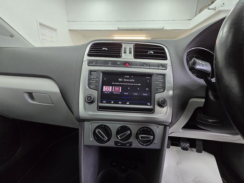 Used Volkswagen Polo 2017 for sale - 77873303: Photo 11