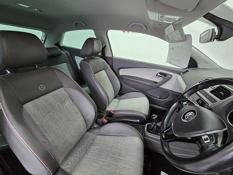 Used Volkswagen Polo 2017 for sale - 77873303: Photo 13