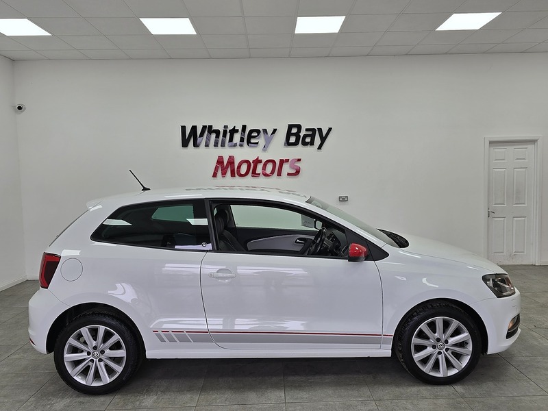 Used Volkswagen Polo 2017 for sale - 77873303: Photo 2