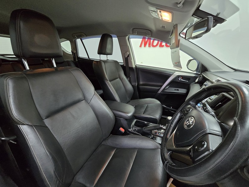 Used Toyota RAV4 2015 for sale - 77324505: Photo 14