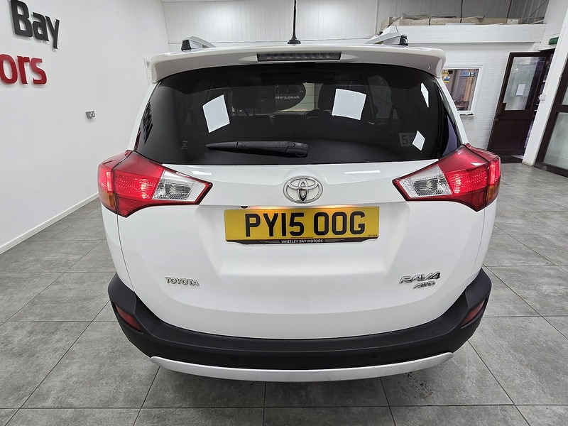 Used Toyota RAV4 2015 for sale - 77324505: Photo 4