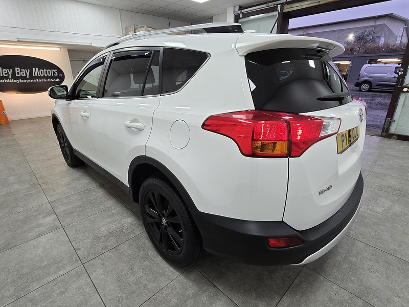Used Toyota RAV4 2015 for sale - 77324505: Photo 5