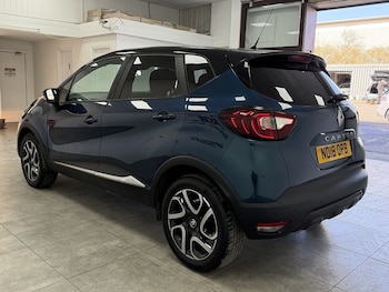 Used Renault Captur 2018 for sale - 77776307: Photo