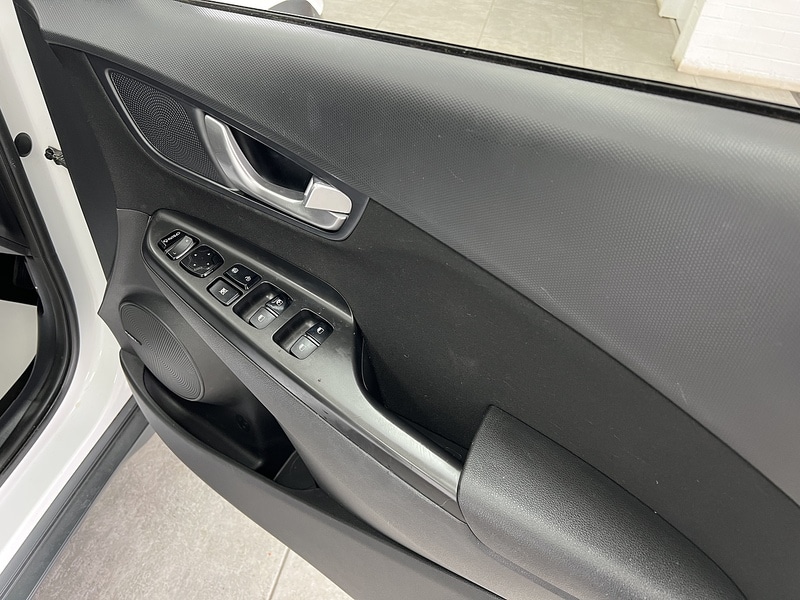 Used Hyundai KONA 2021 for sale - 76555153: Photo 16