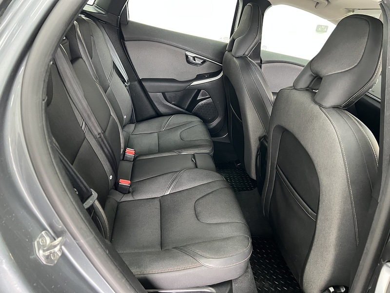 Used Volvo V40 2018 for sale - 76057086: Photo 17