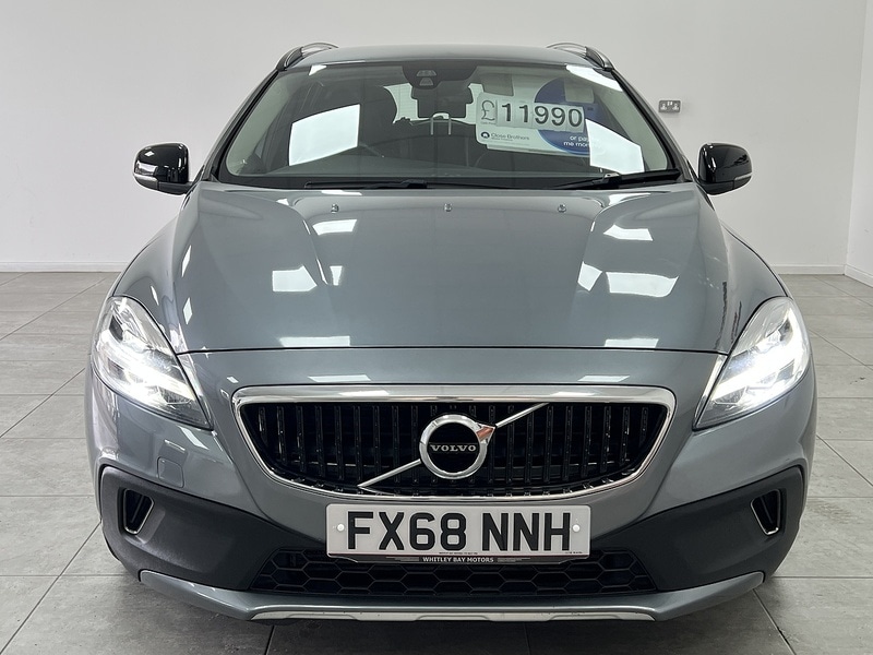 Used Volvo V40 2018 for sale - 76057086: Photo 8