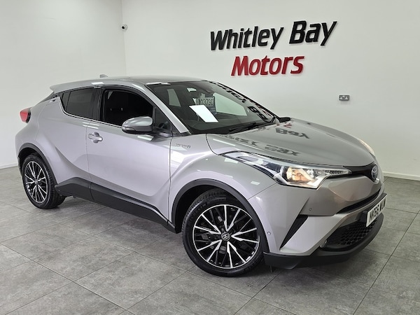Used Toyota C-HR 2017 for sale - 75549098: Photo 1