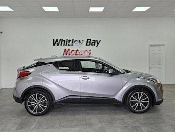 Used Toyota C-HR 2017 for sale - 75549098: Photo