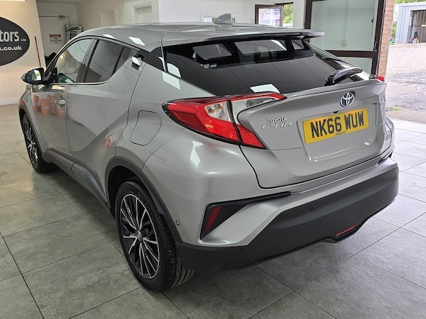 Used Toyota C-HR 2017 for sale - 75549098: Photo 5