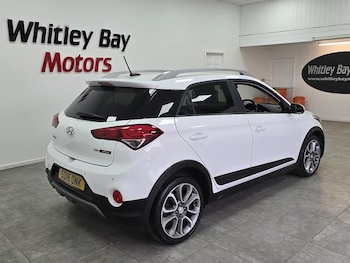 Used Hyundai i20 2016 for sale - 76232364: Photo