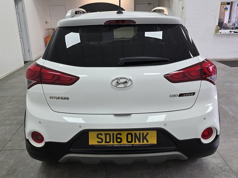 Used Hyundai i20 2016 for sale - 76232364: Photo 4