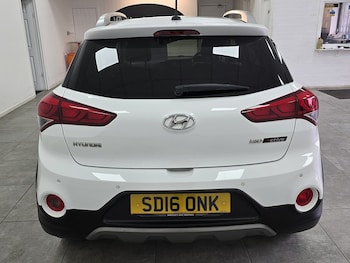 Used Hyundai i20 2016 for sale - 76232364: Photo