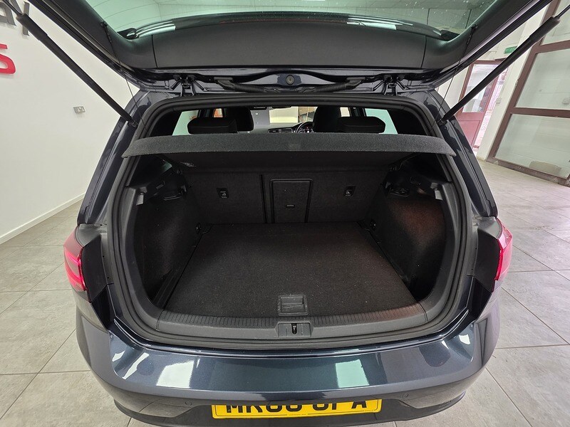 Used Volkswagen Golf 2018 for sale - 77720637: Photo 17