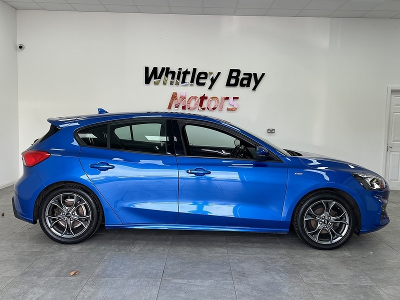 Used Ford Focus 2020 for sale - 76163640: Photo 2