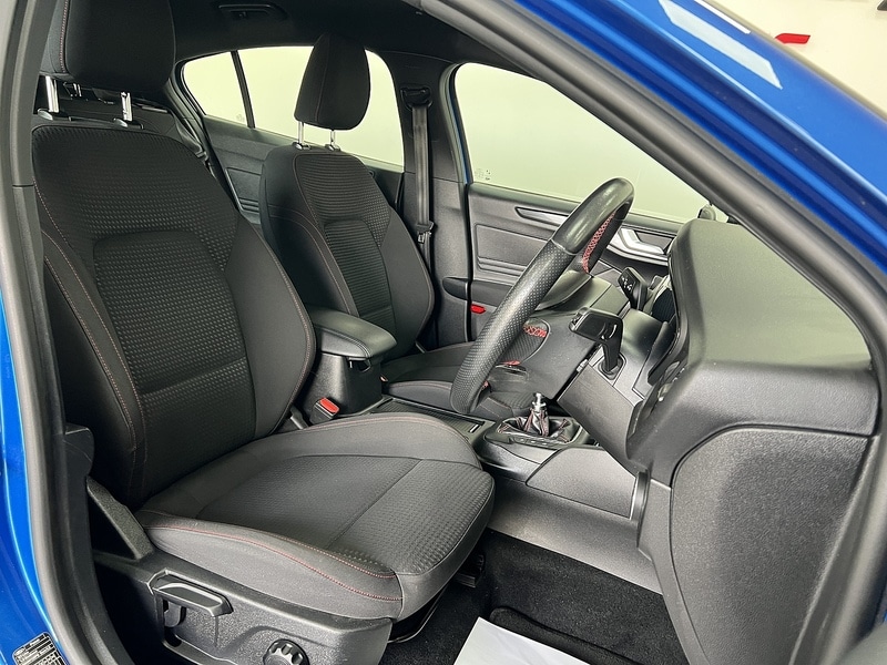 Used Ford Focus 2020 for sale - 76163640: Photo 9