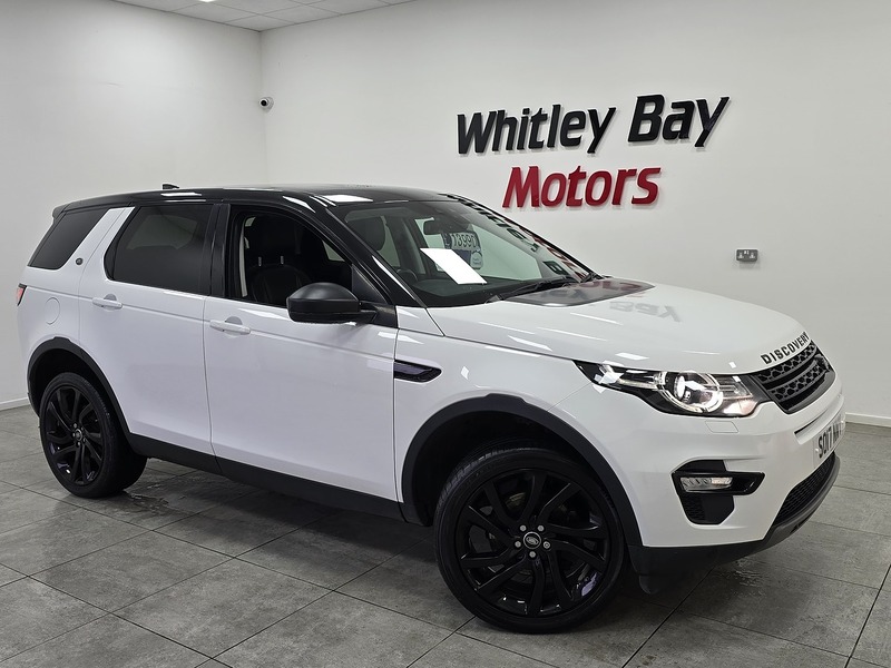 Used Land Rover Discovery Sport 2017 for sale - 76946764: Photo 1