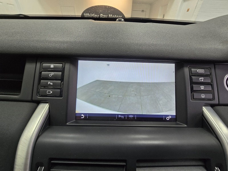 Used Land Rover Discovery Sport 2017 for sale - 76946764: Photo 11